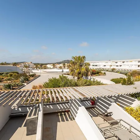Dom wakacyjny Happy Days Port Ambonne Renovated One-bedroom With Terrace *